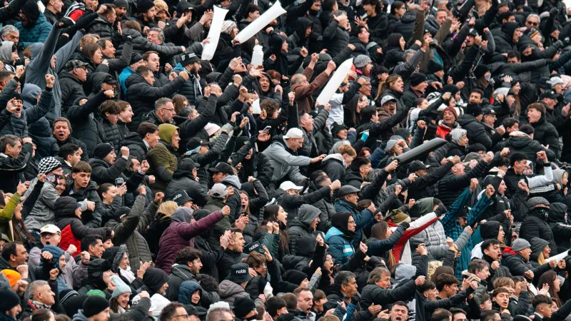 Going Against the Grain, With the Crowd: The Rare Moments When Public Money Is Actually Right